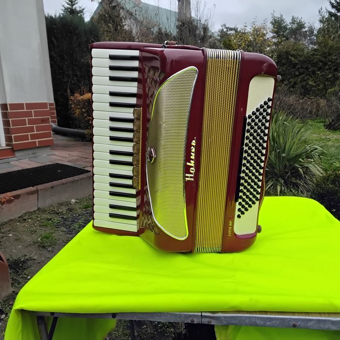 Akordeon Lucia Hohner 96b