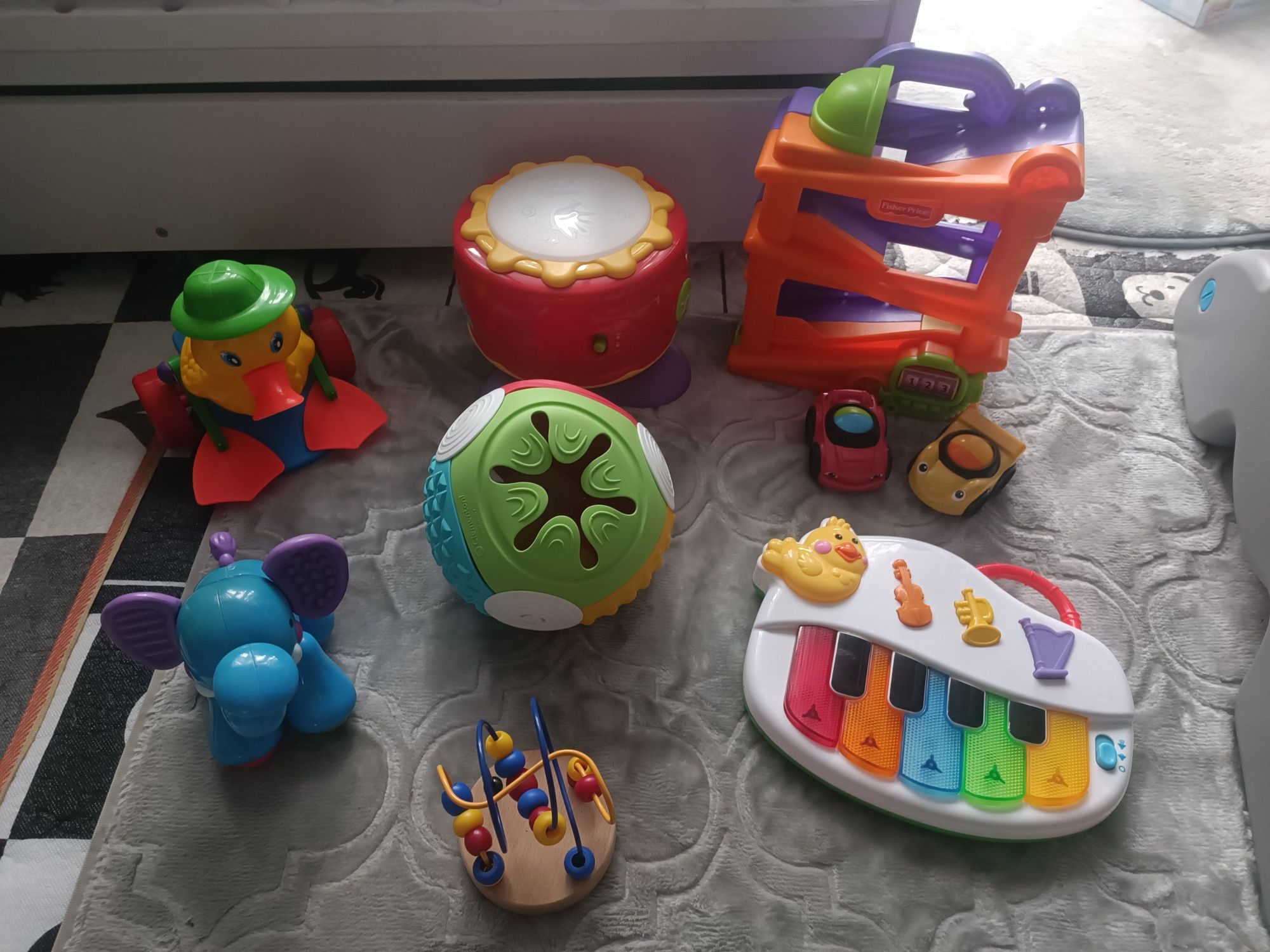 Zestaw zabawek dla niemowląt fisher price, clementoni itp zabawki inte