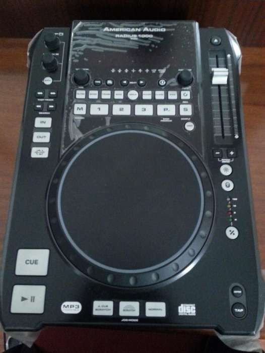 CDJ American Audio 1000