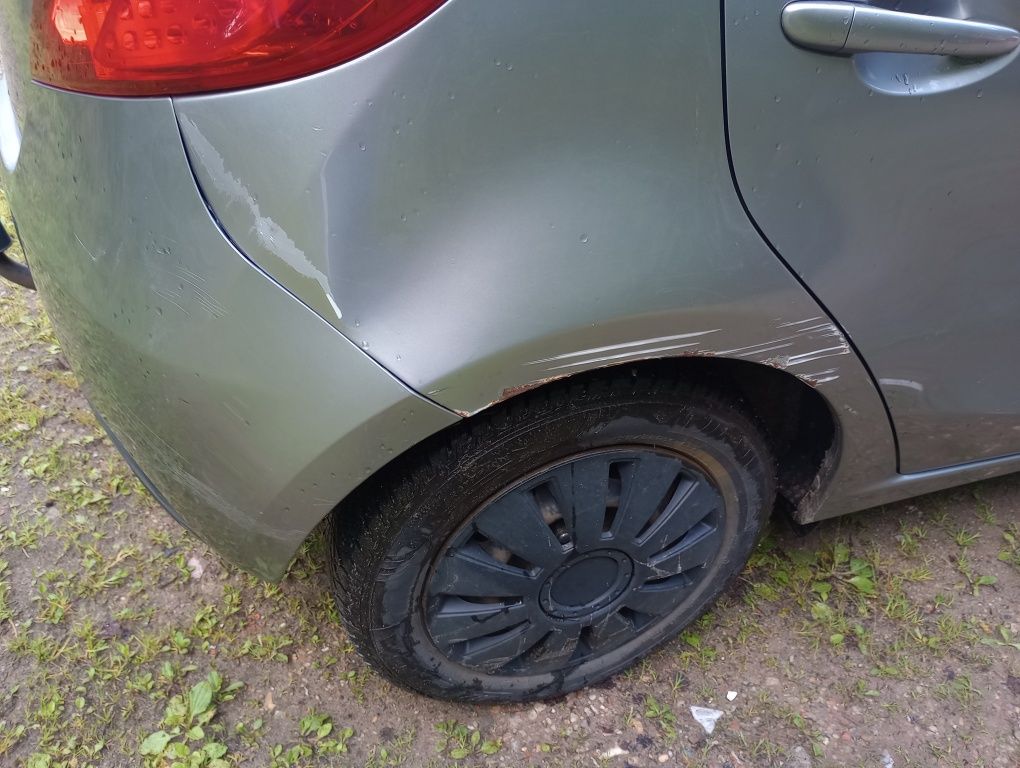 Mazda 2 2010 mały przebieg