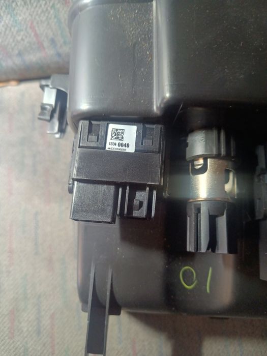 Schowek czytnik karty gniazdo USB Opel Astra J oryg kpl gwarancja