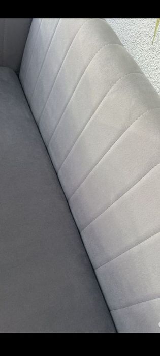 Диван в зону очікування