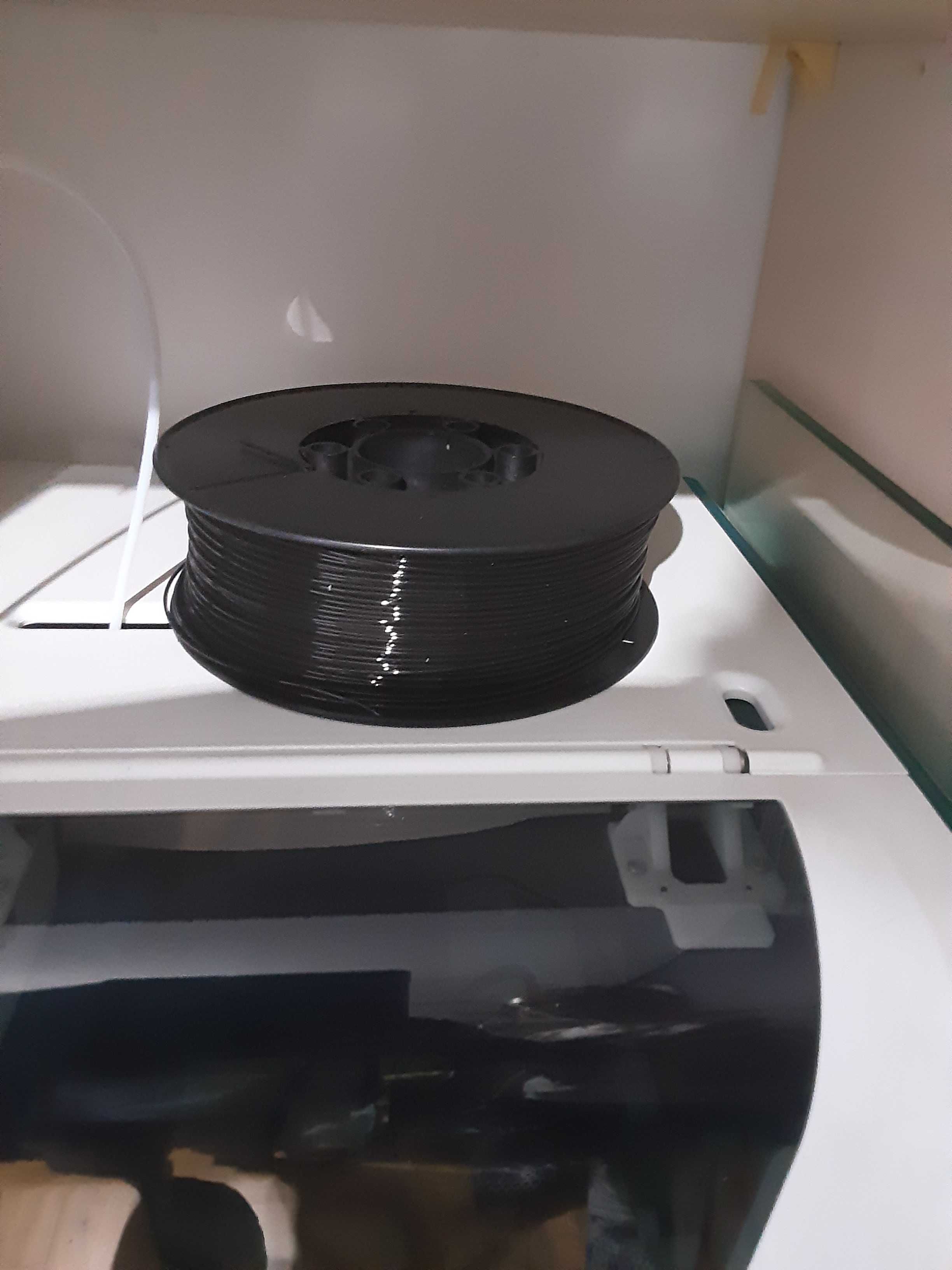 Drukarka 3D użyta 2 razy, jak nowa
