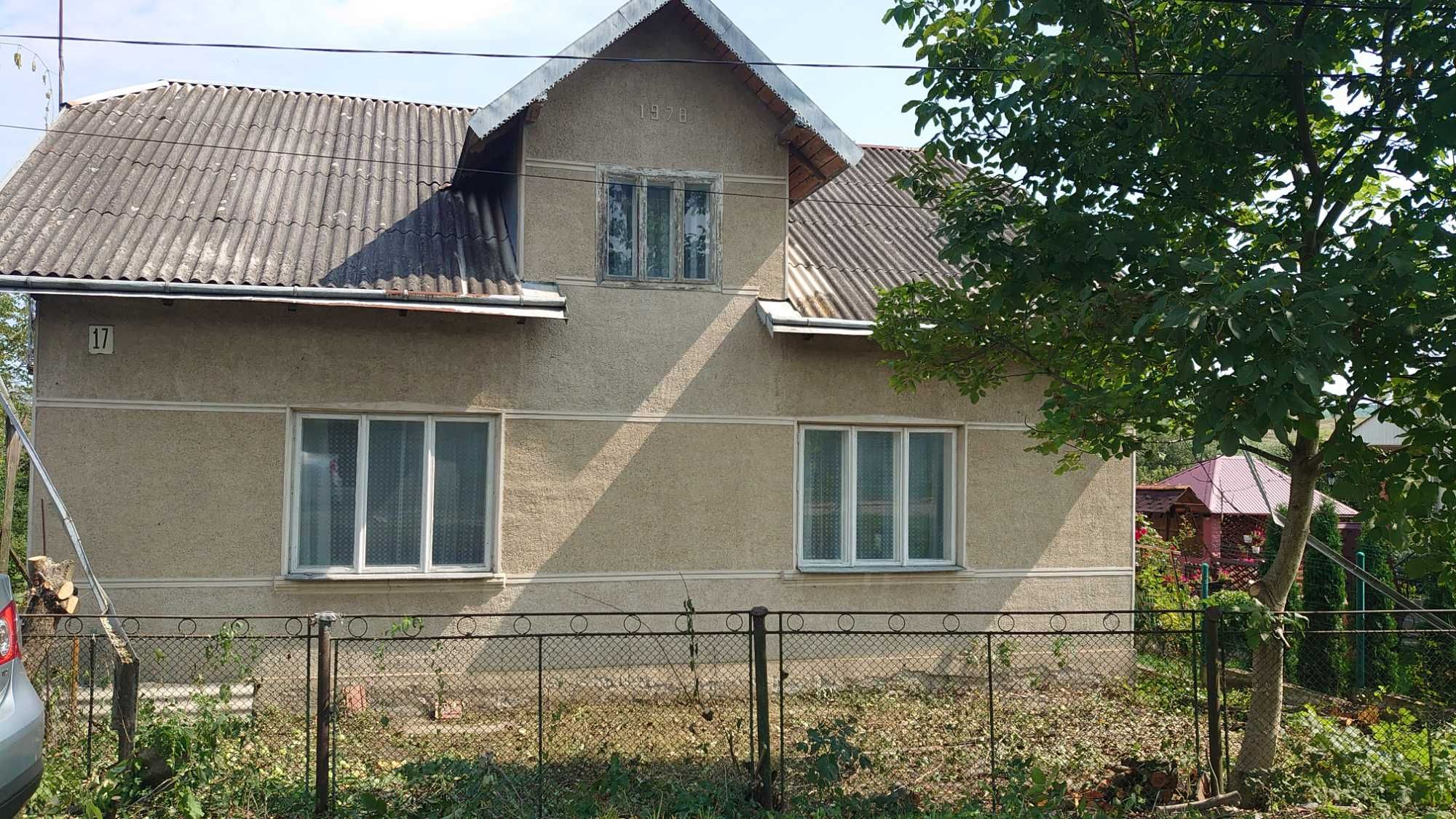 Продається господарство м.Тлумач, Івано-Франківська обл.