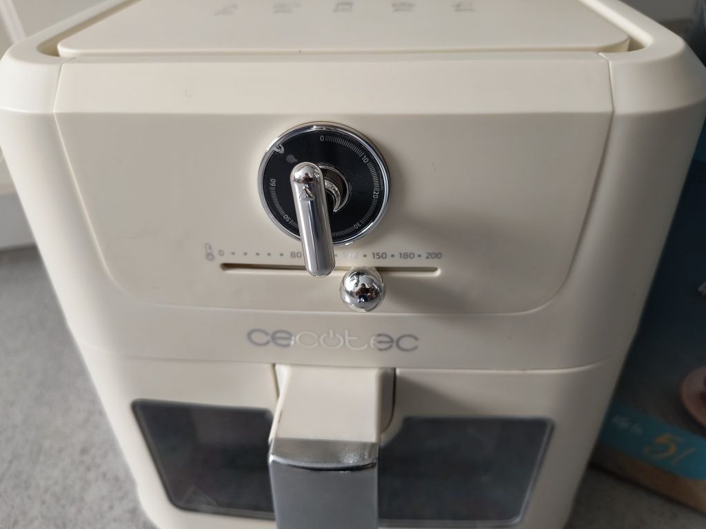 Frytkownica beztłuszczowa Cecotec Antique 5000