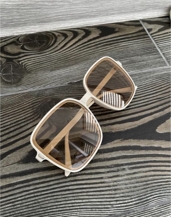 Сонцезахисні окуляри