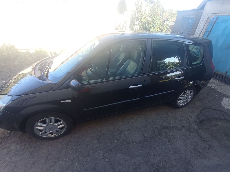 Renault grand scenic