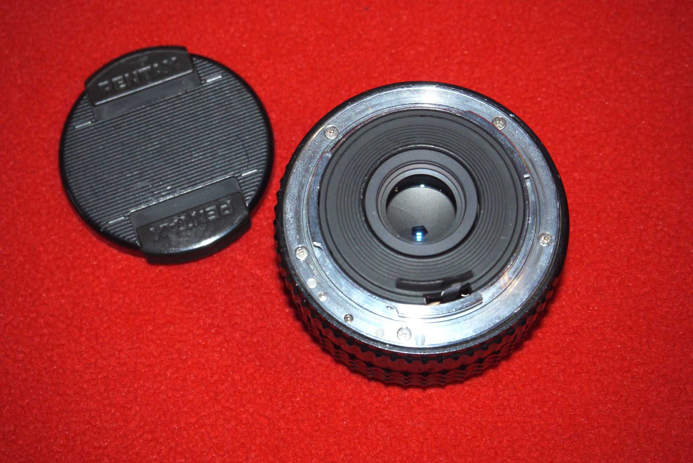 Pentax Hoya 24mm f/2.8