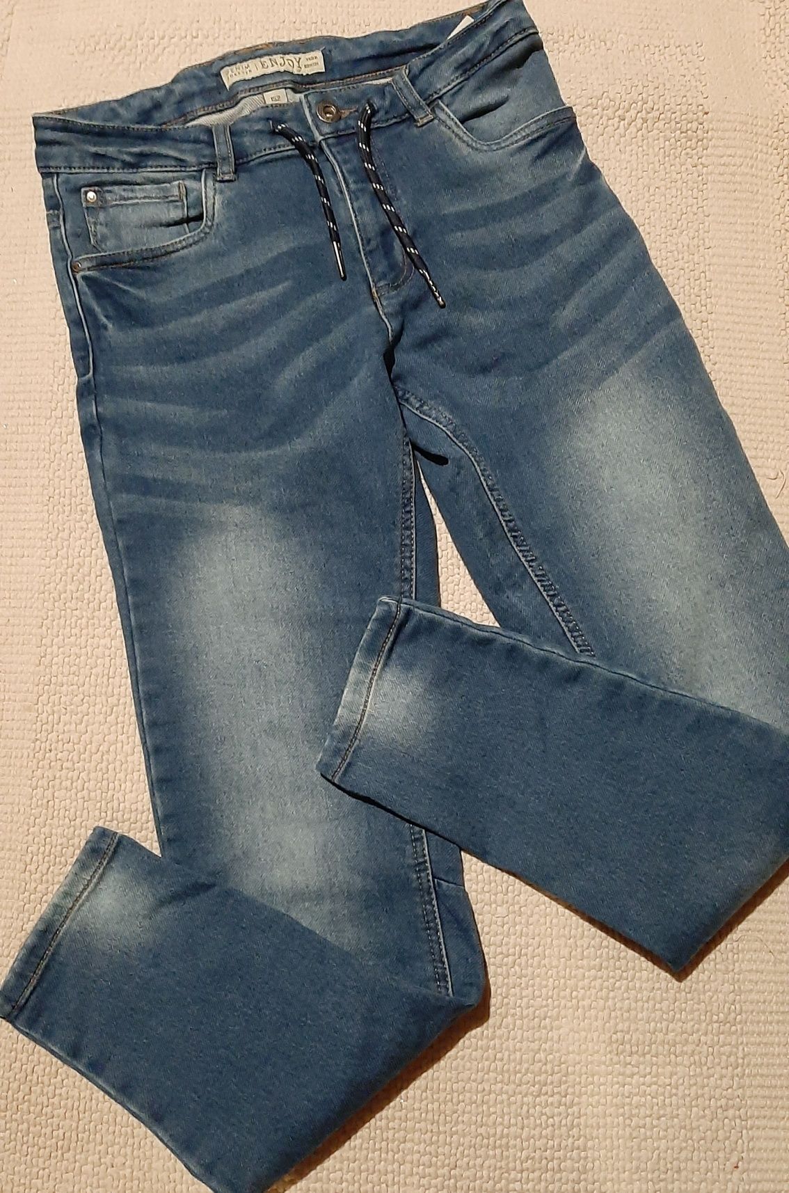 Spodnie jeansowe Pocopiano roz. 152