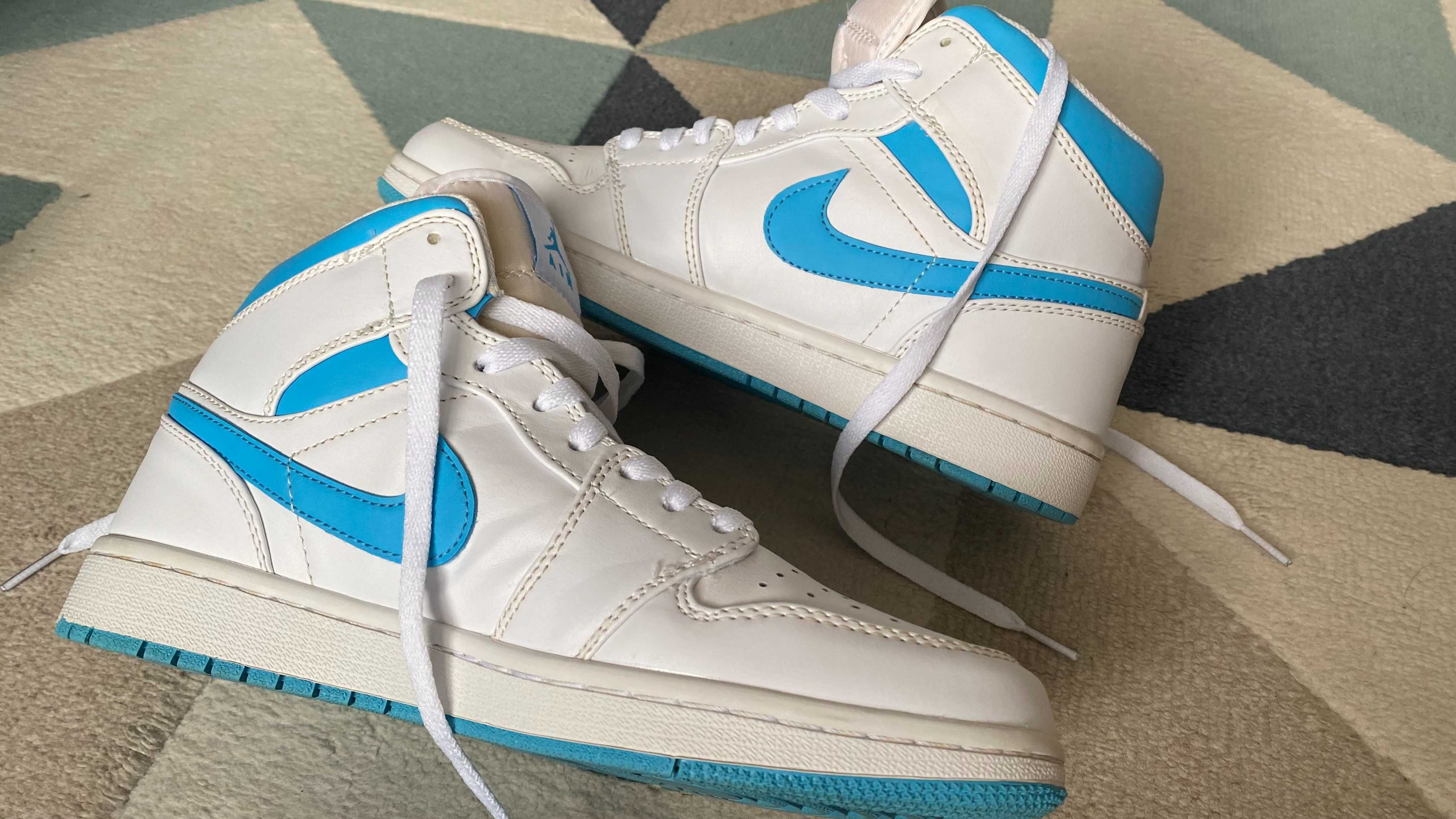 Buty męskie Nike Air Jordan 1 Mid UNC r. 42, stan bardzo dobry
