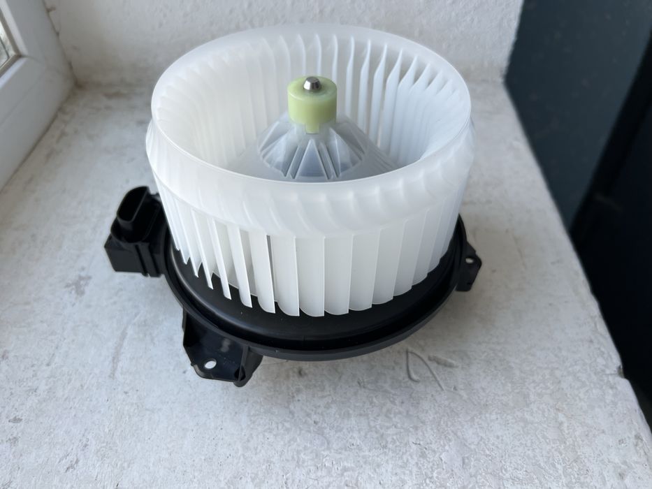 Вентилятор печки Suzuki Sx4, Swift Оригинал новый