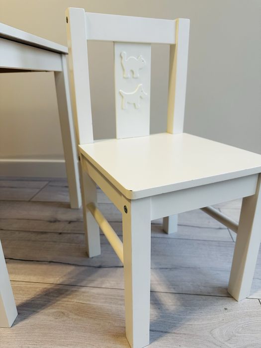Stolik z dwoma krzesełkami dla dzieci Kitter IKEA