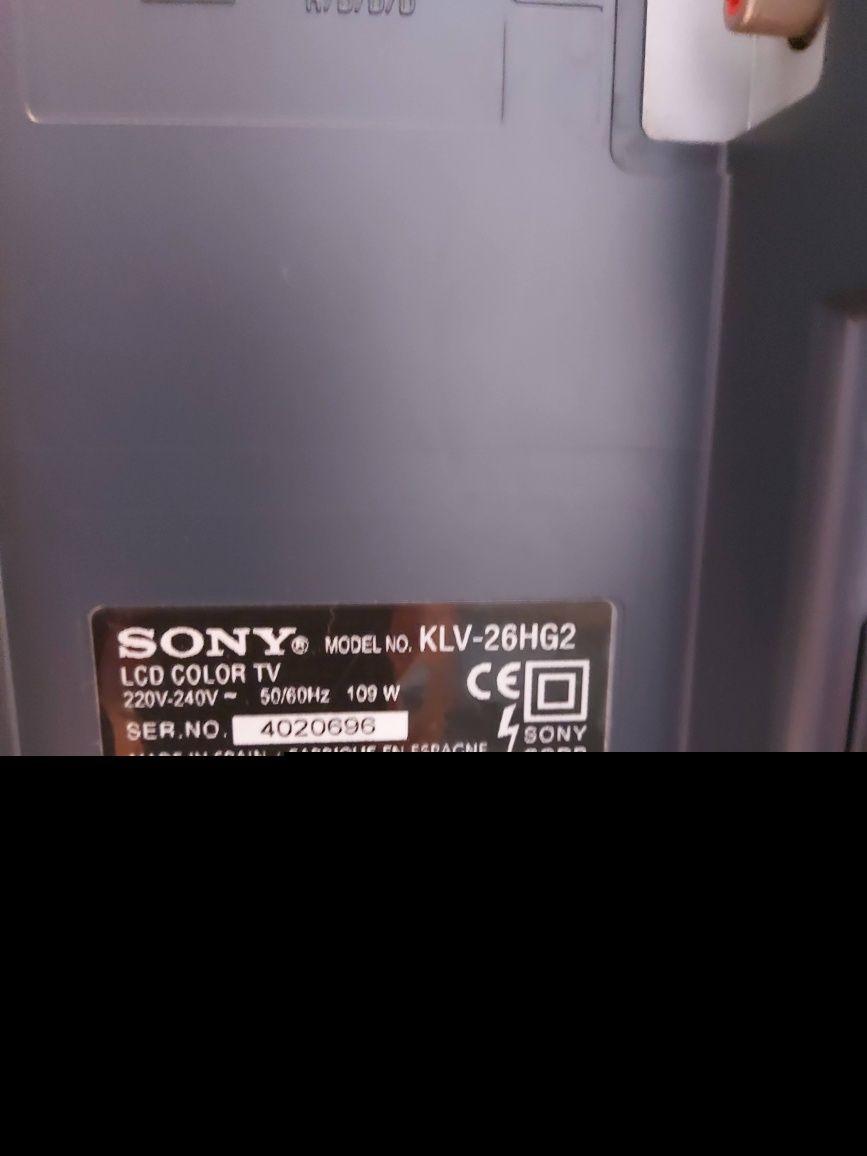 Televisor LCD Sony KLV-26HG2 a funcionar