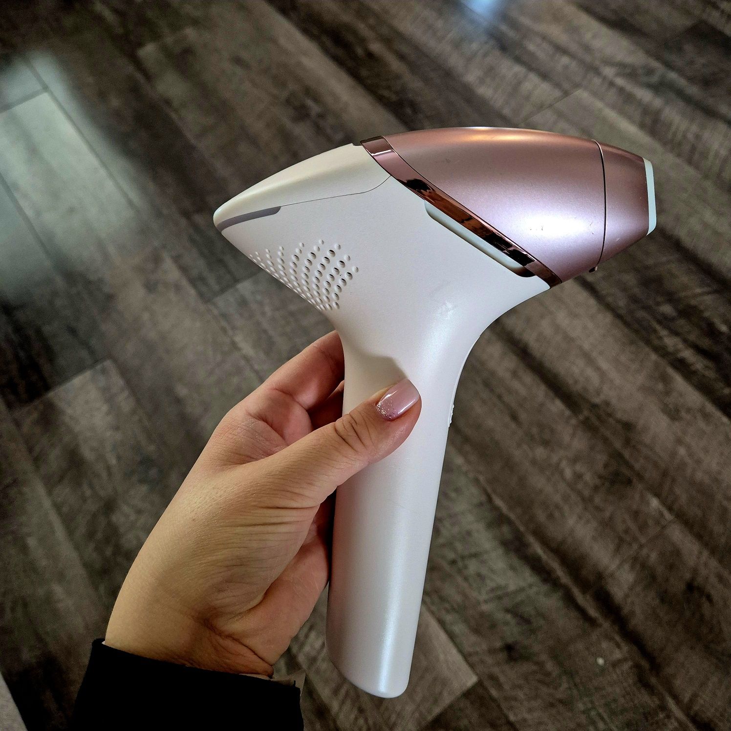 Depilator PHILIPS Lumea 9900 IPL BRI977/00 SenseIQ Czujnik SmartSkin
