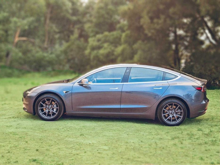 Tesla Model 3 Long-Range Dual Motor