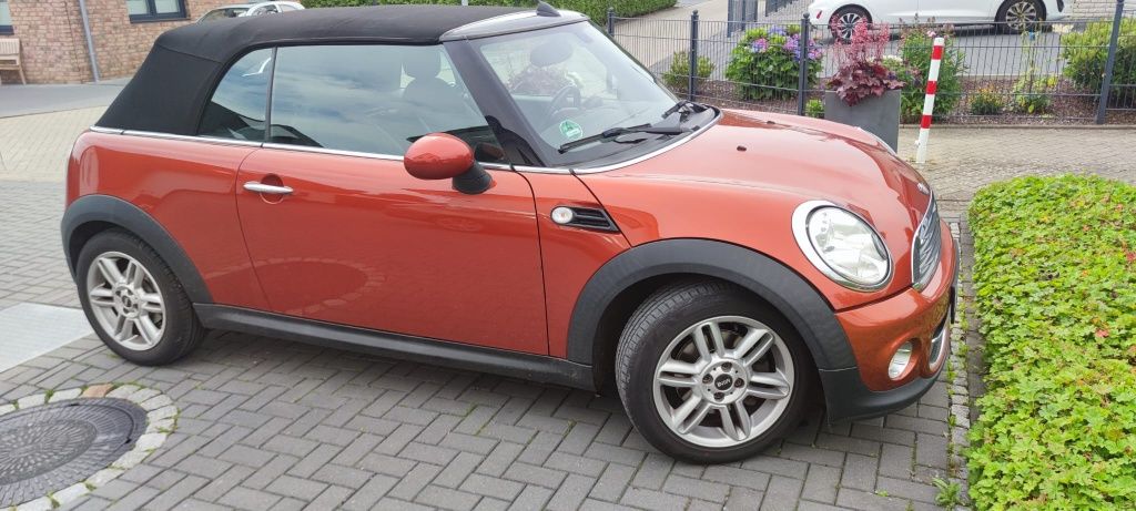 Sprzedam Mini Cuper 1.6 Bezyna – 2011 – Bezszkodowy – Oszczędny