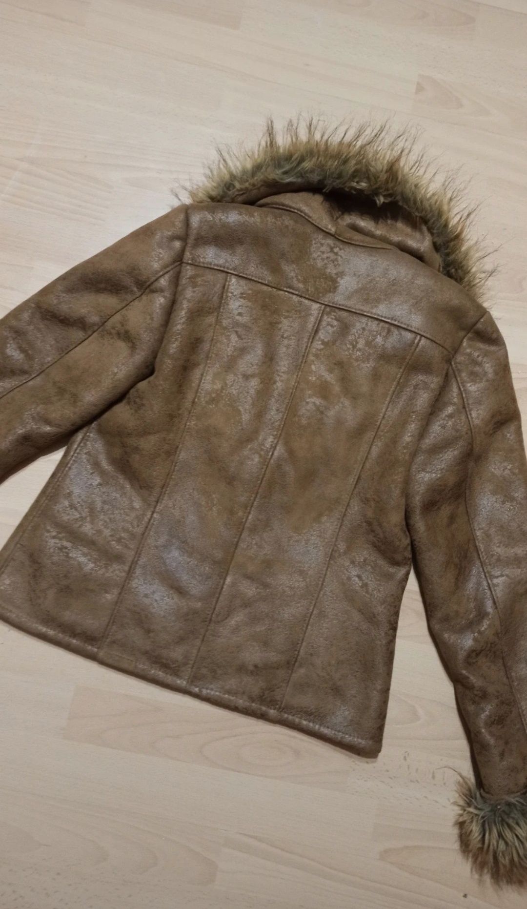 płaszcz płaszczyk kurtka jacket z futrem futerkiem futro vintage