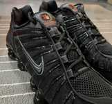 Nowe Buty sportowe R.44