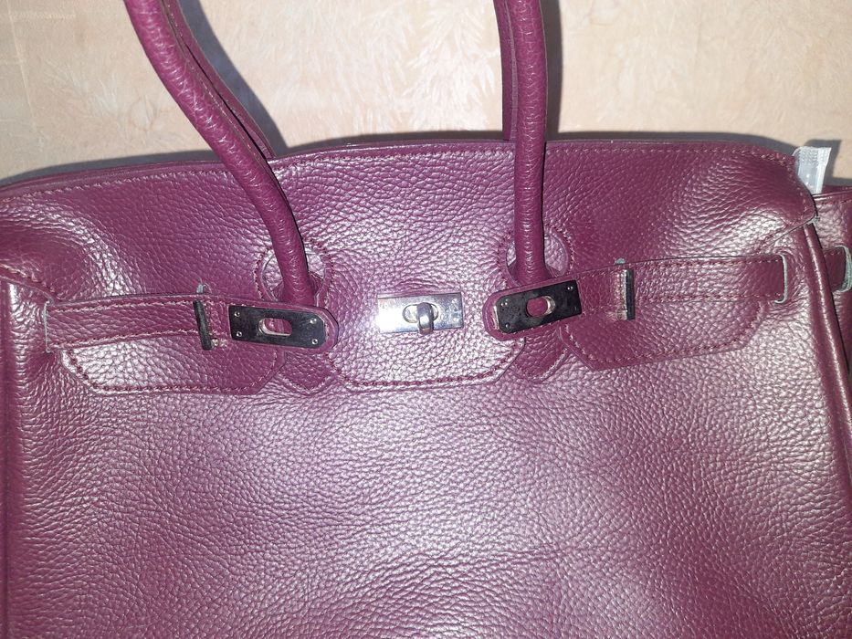 Сумка жіноча з натуральної шкіри,нова.