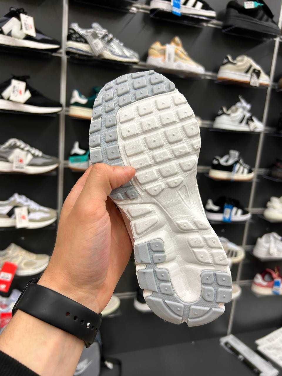 Жіночі кросівки Nike Zoom Vomero 5 white найк білі (37-41)