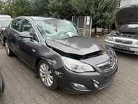 Opel Astra J HB 1.6 16V A16XER Skrzynia F17C394 Maska Błotnik Drzwi Zderzak