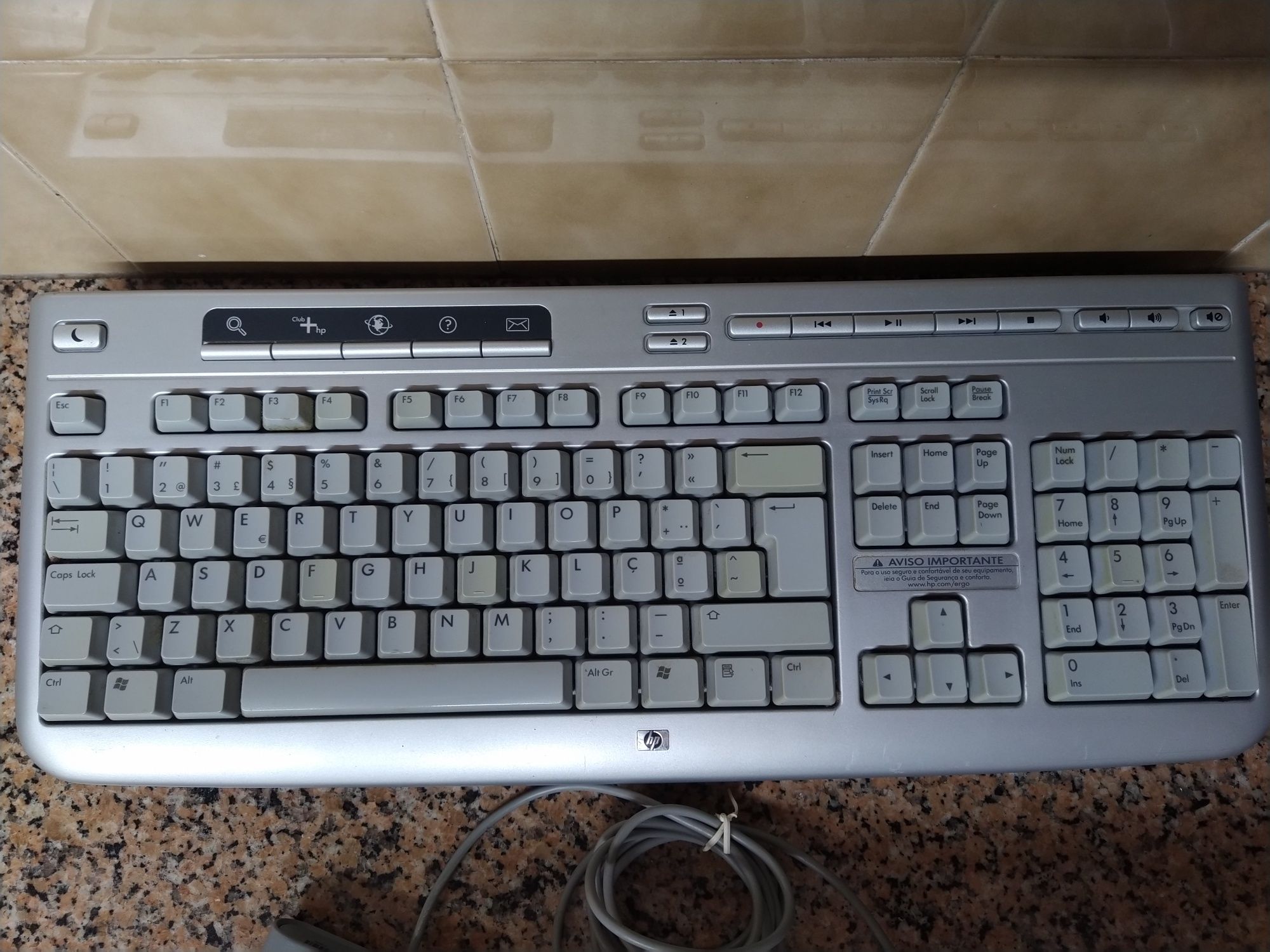 Teclado para computador HP casa quarto apartamento vivenda escritório.