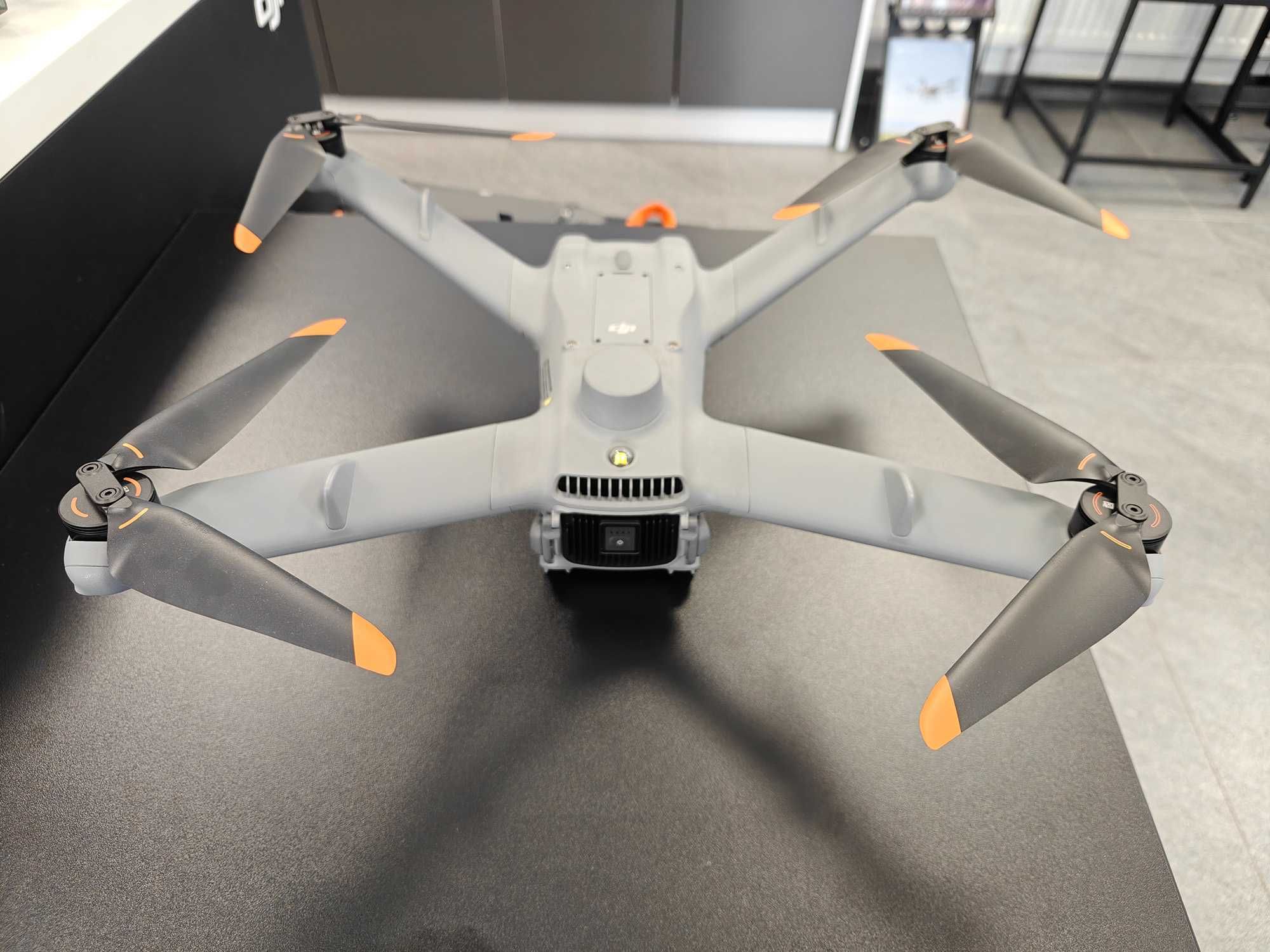 Dron z termowizją DJI Matrice 3TD + Stacja dokująca DJI Dock 2 |FV 23%