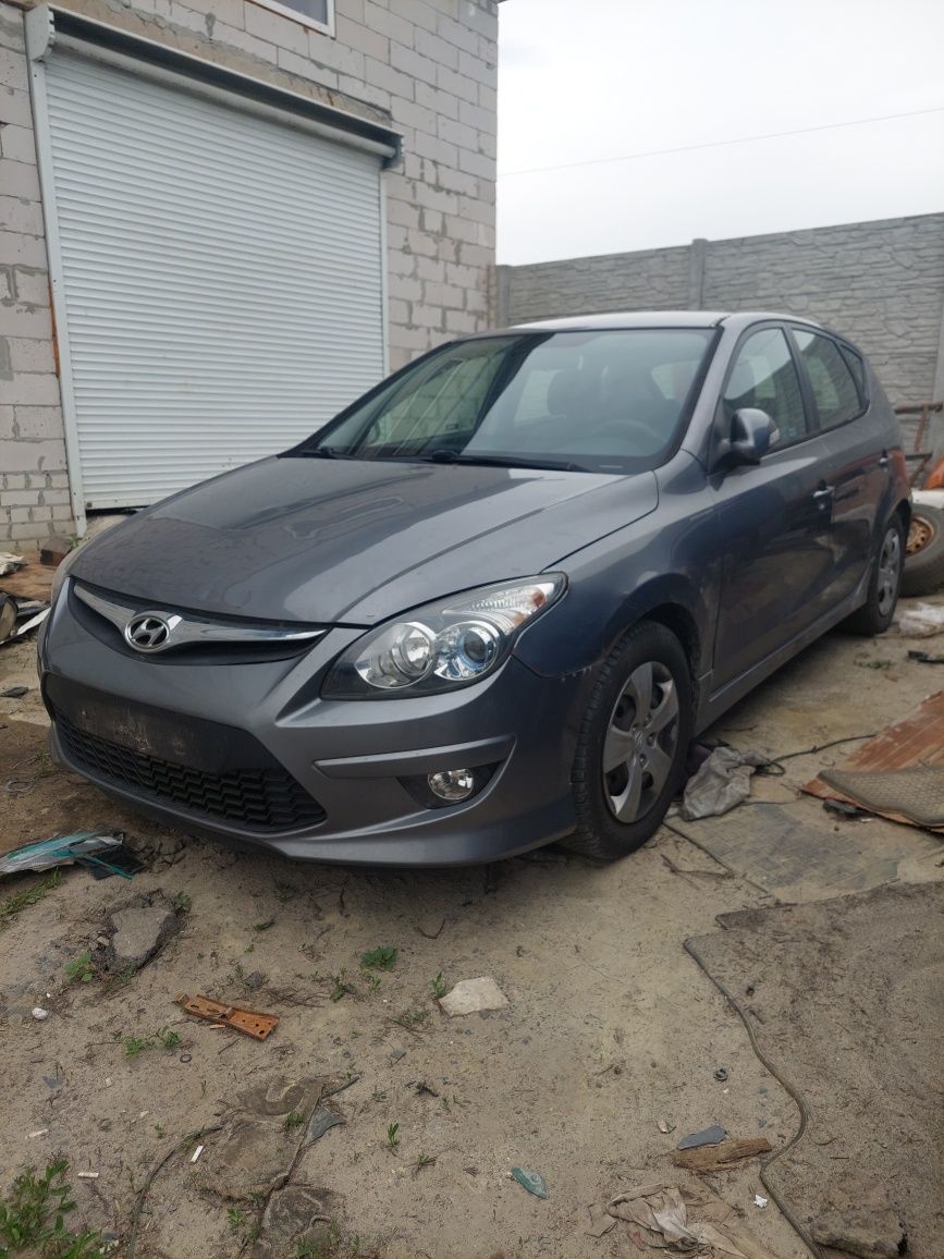 Разборка,запчастини,шрот hyundai i30 2007-2012 1,6і g4fc