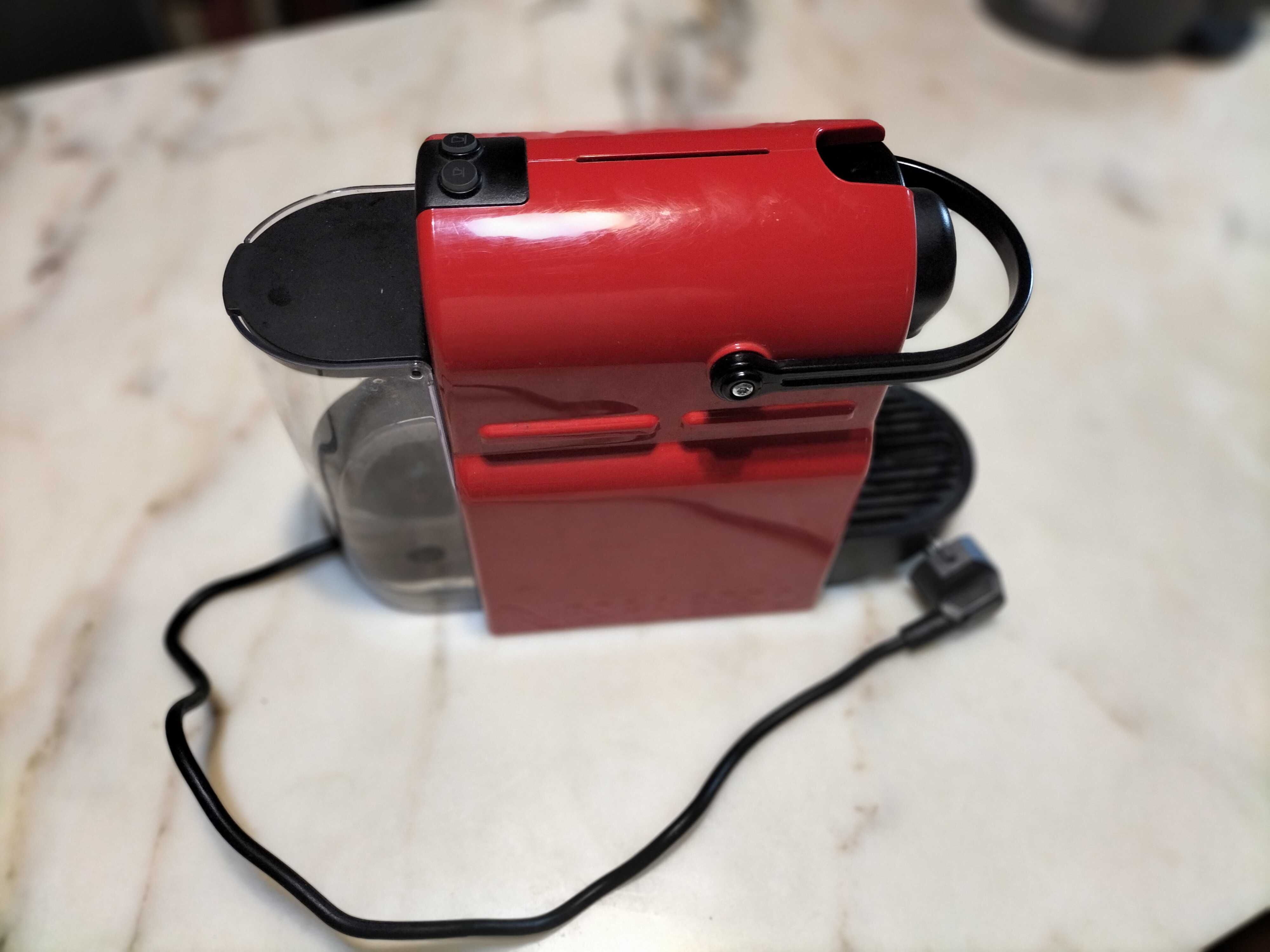 Cafeteira NESPRESSO maravilhosa - NOVO PREÇO