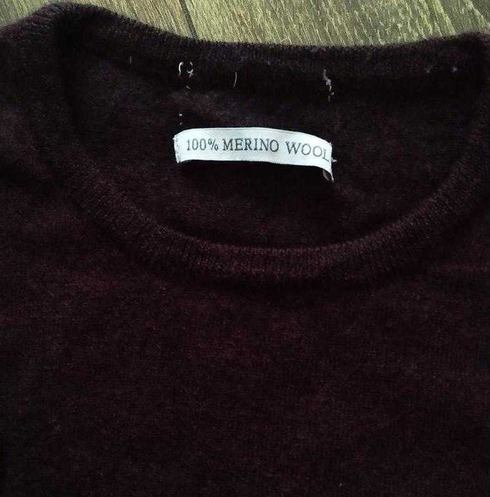 Свитер из шерсти мериноса баклажанового цвета от marks & spencer