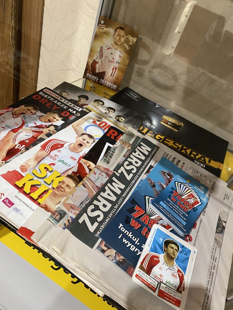 Witrynka kolekcjonerska dla kibica PGE Skra Bełchatów siatkówka