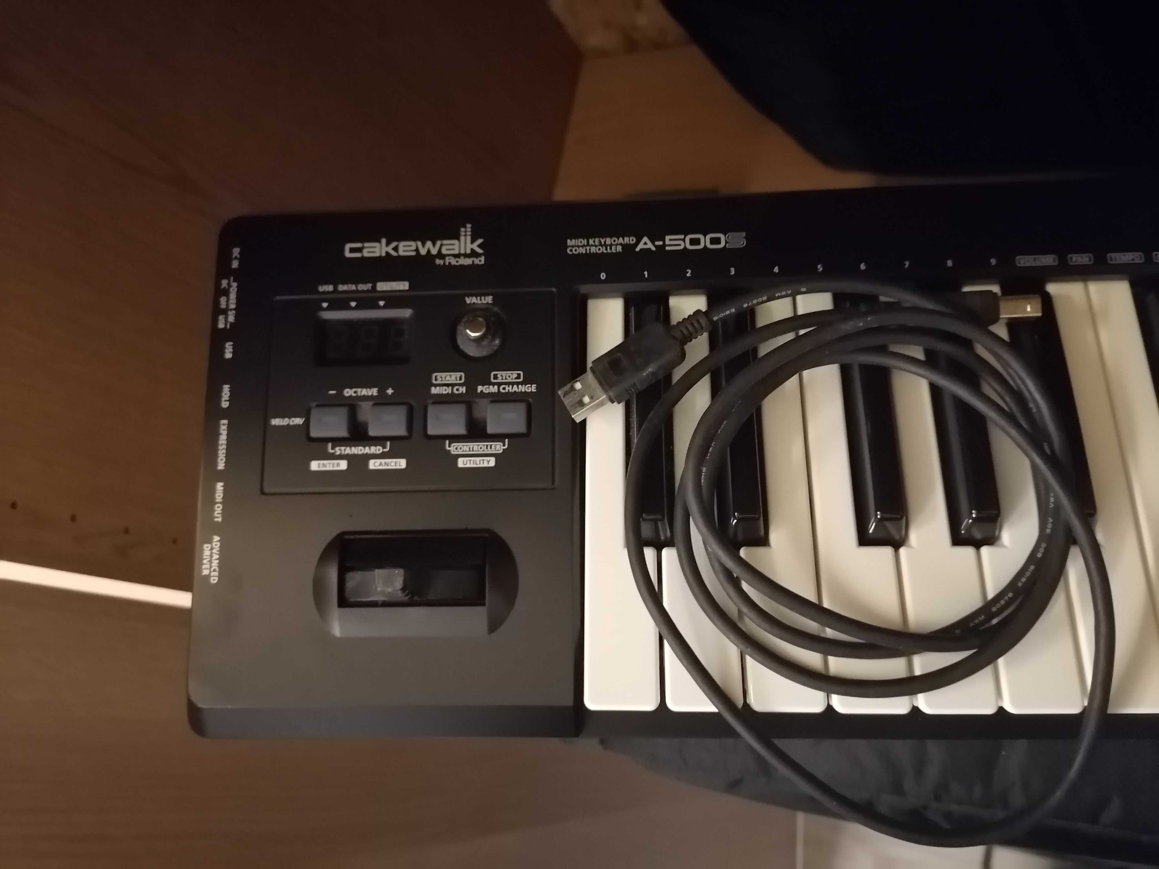 Cakewalk (Roland) A500s - Midi/Usb 49 teclas