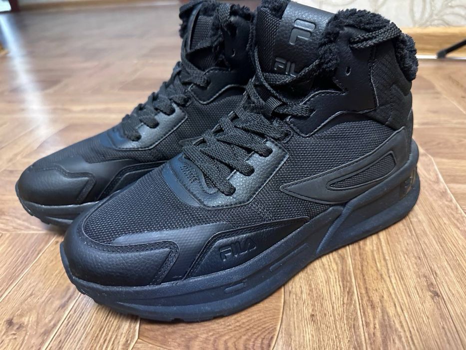 Зимние кросовки 42 р