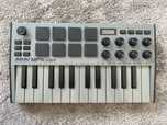 Akai MPK mini (professional)