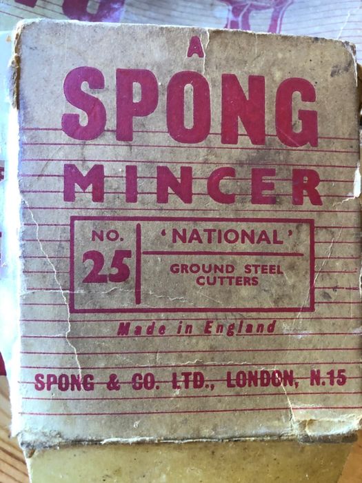 Máquina de picar carne vintage marca Spong