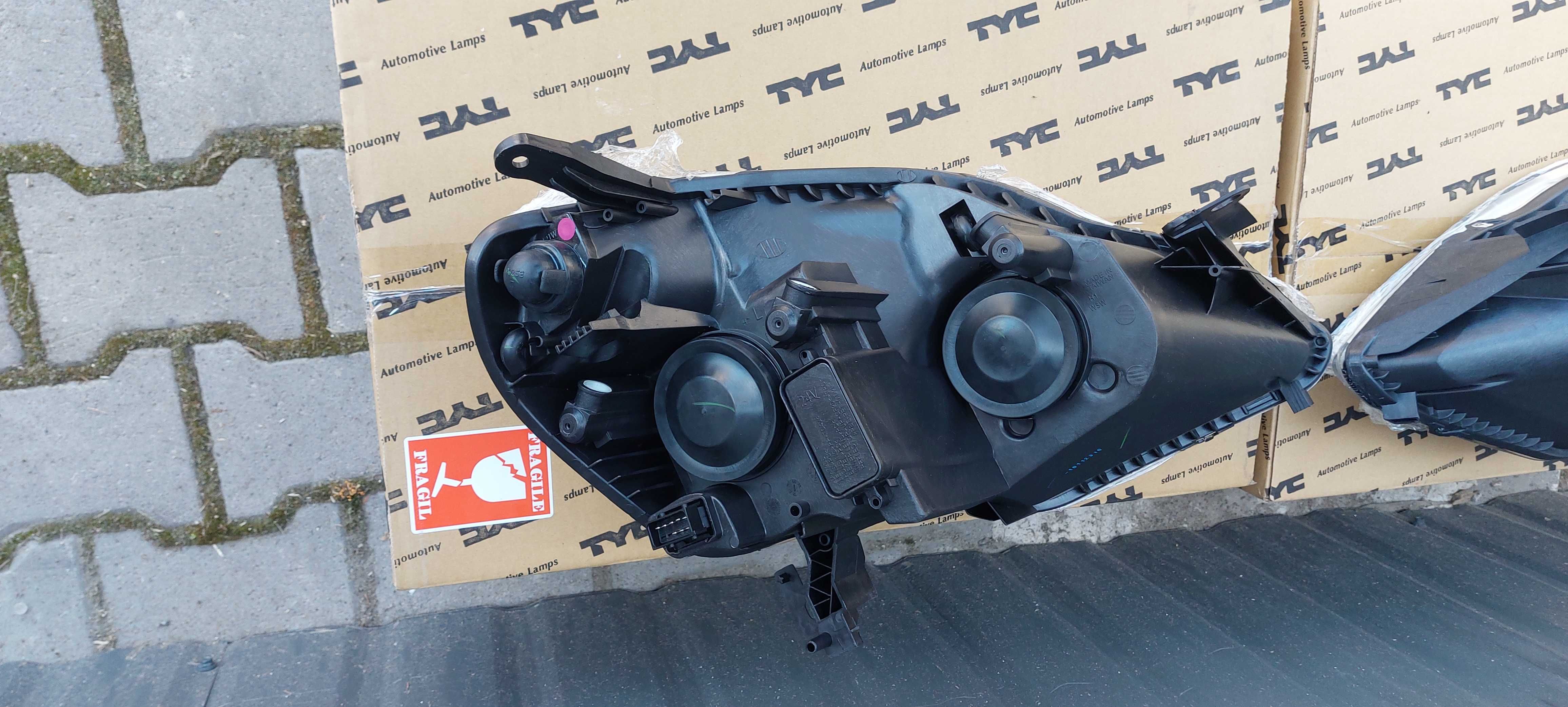 Фари Фара Фары Opel ZAFIRA 01.08-12.11 Опель Зафіра