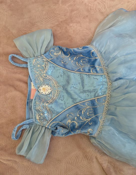 Карнавальна сукня Попелюшка на 5-6 років. Стан нової