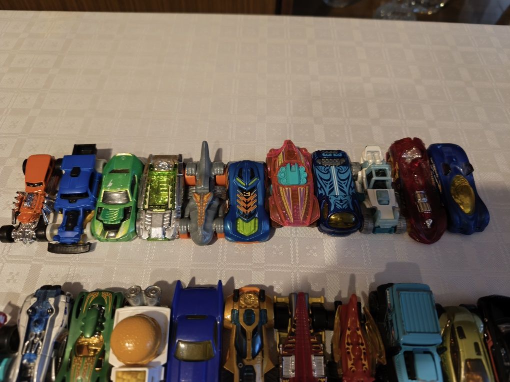 Autka Hot Wheels