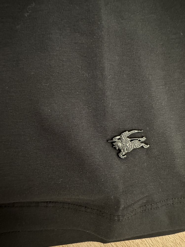 T-shirt burberry rozm S czarny nowy