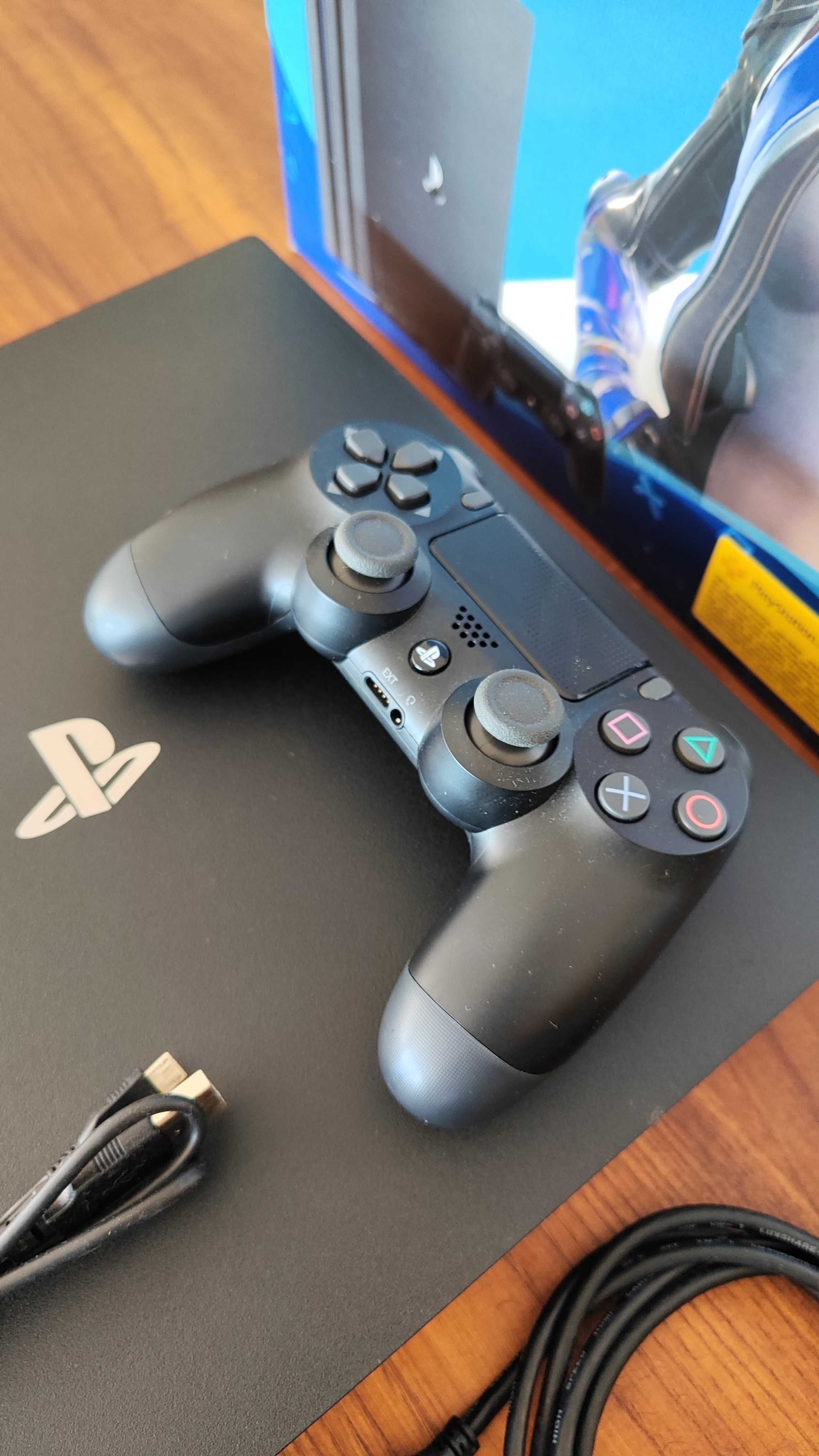 PS4 PRO 1TB 4K HDR (Como Nova+Comando+Caixa+Cabos)