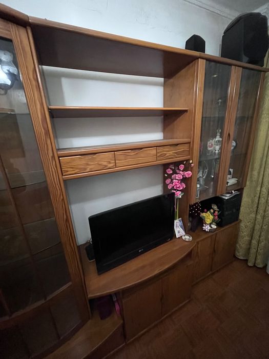 Móvel de Sala c/Cristaleira