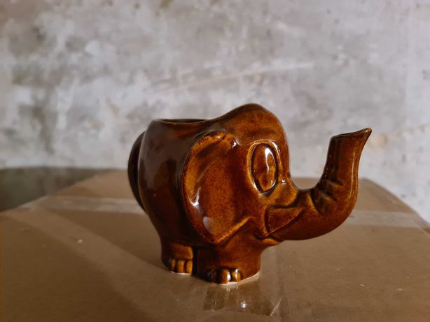Figurka słonia z gliny
