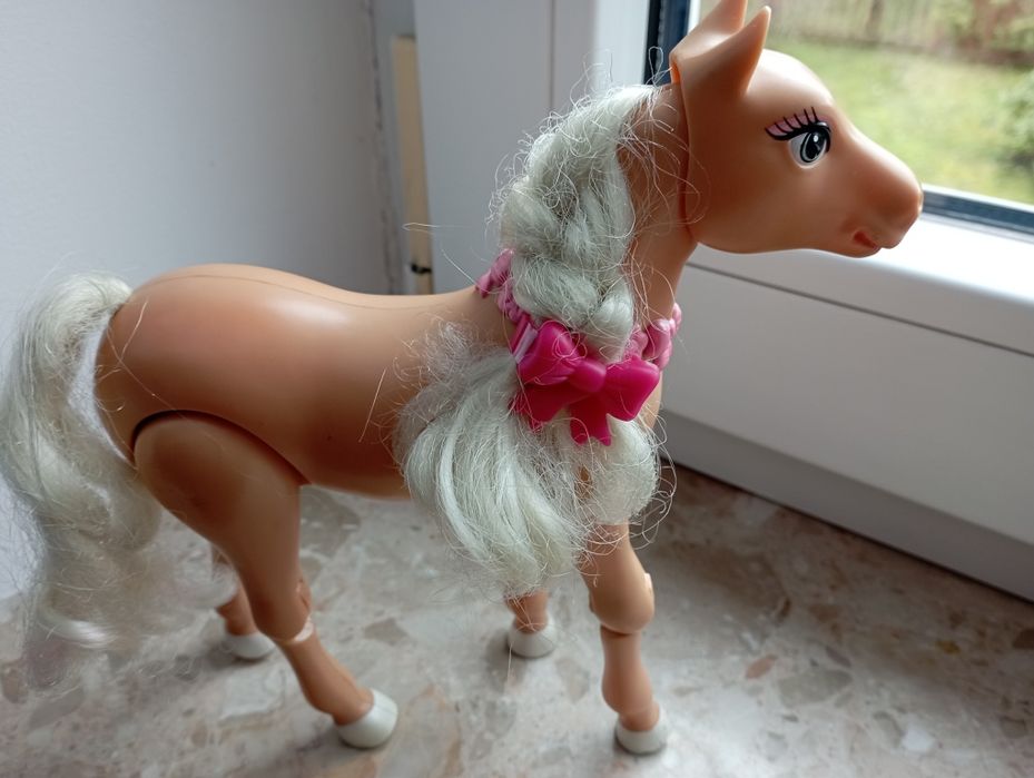 Koń dla lalki Barbie Steffi Chelsea Evi klacz