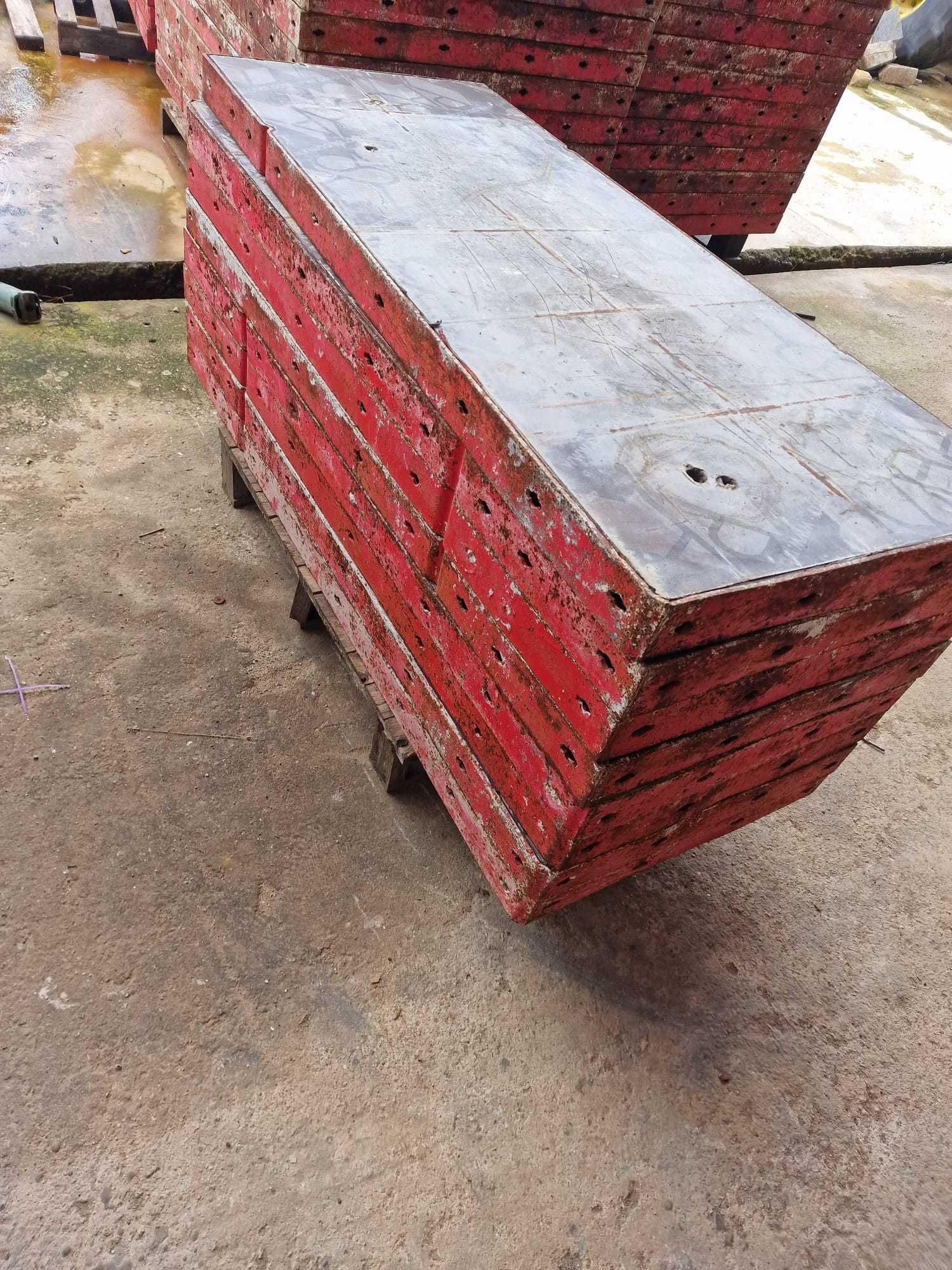 Lote de Painéis de Cofragem Portáteis