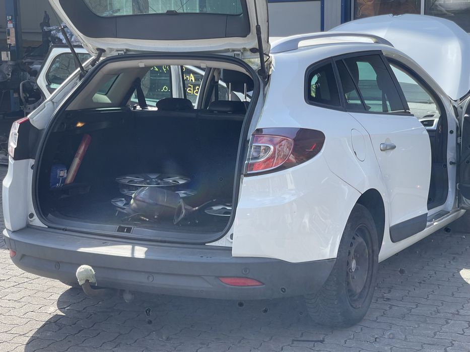 Авторозборка запчастини шрот меган мегане 3 megane 3 розборка запчасти