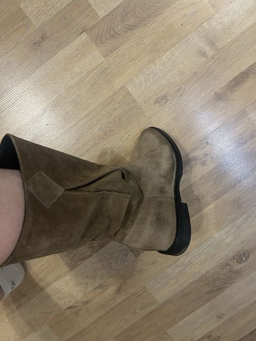 Продам сапожки жіночі L’estrosa