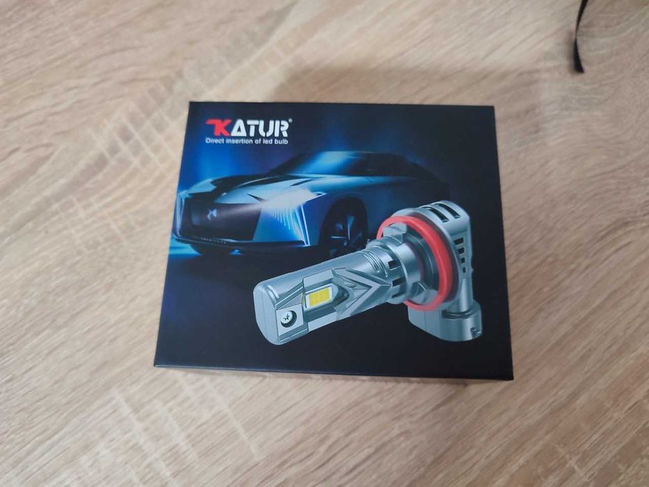 Лед лампочки Н4  Нові