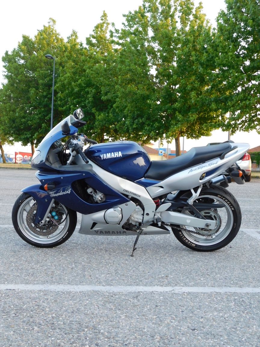 Yamaha yzf thundercat 600