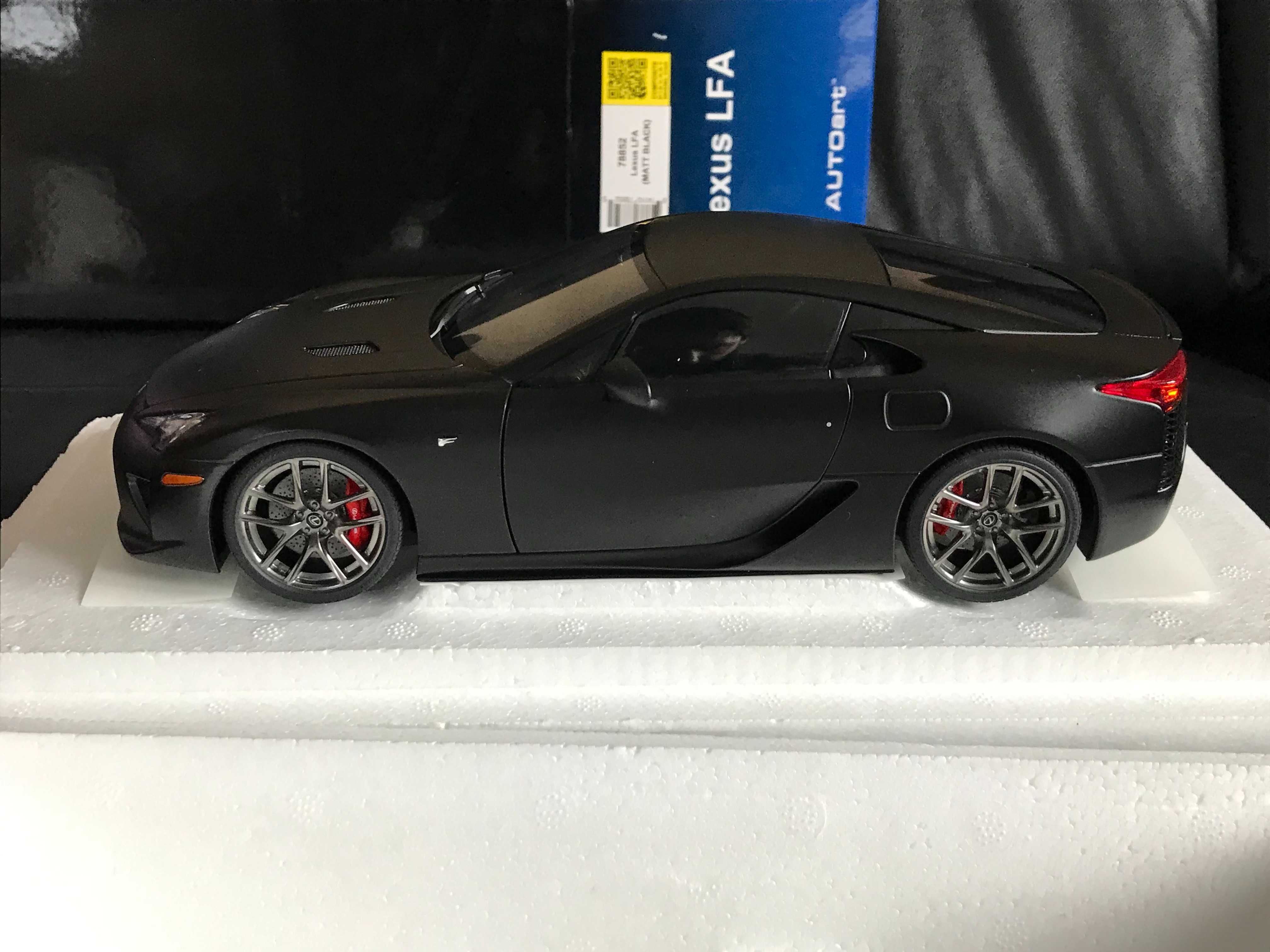 Autoart 1:18 model Lexus LFA nowy