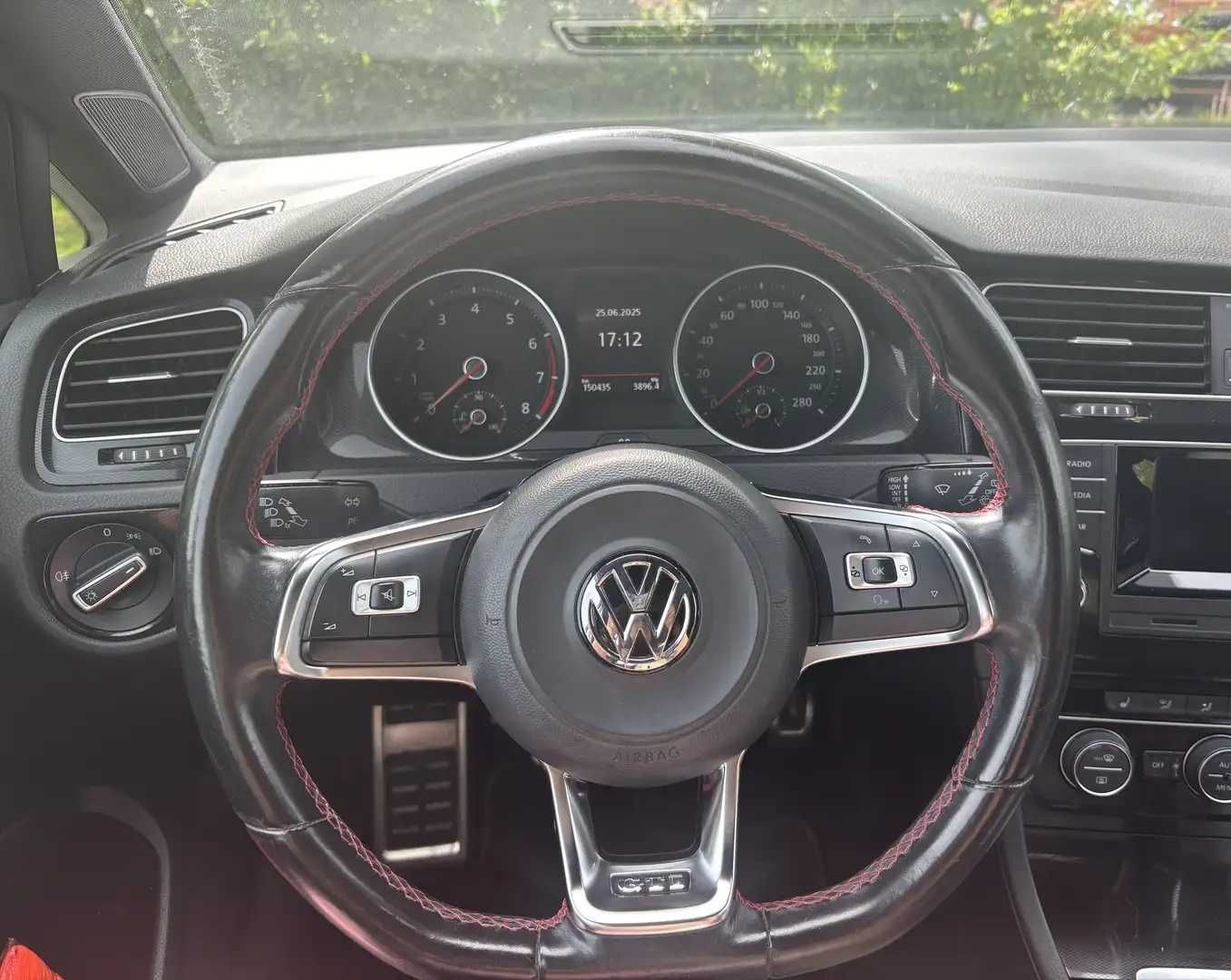 VW Golf GTI - 230cv